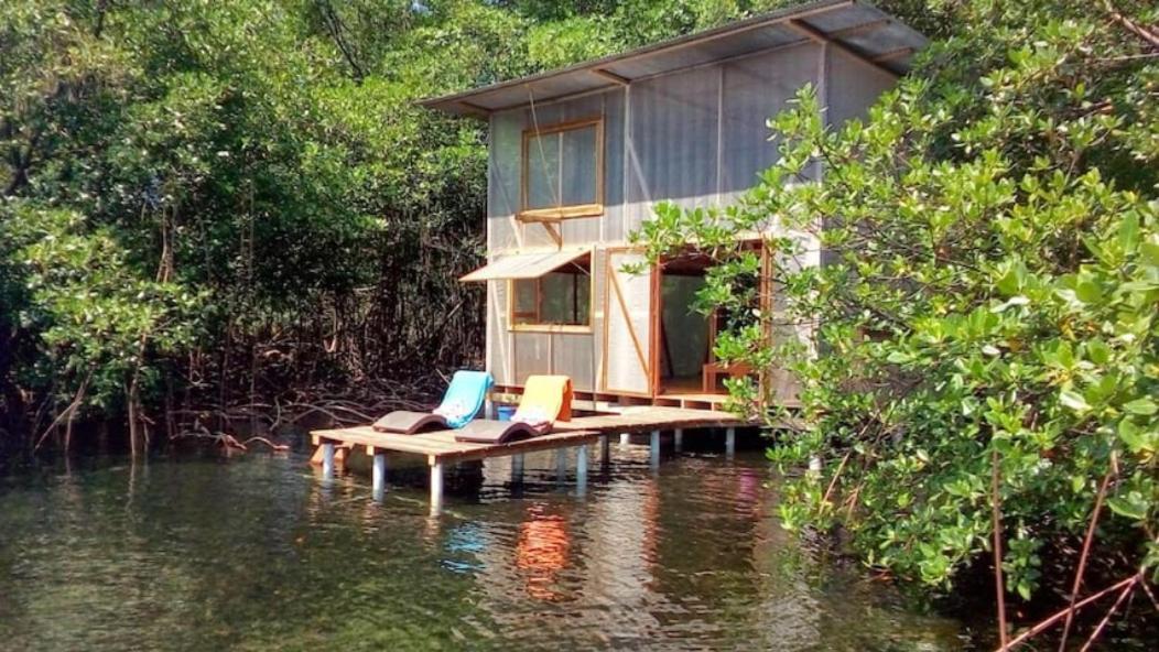 Cocovivo Hotel Bocas Town Exterior foto